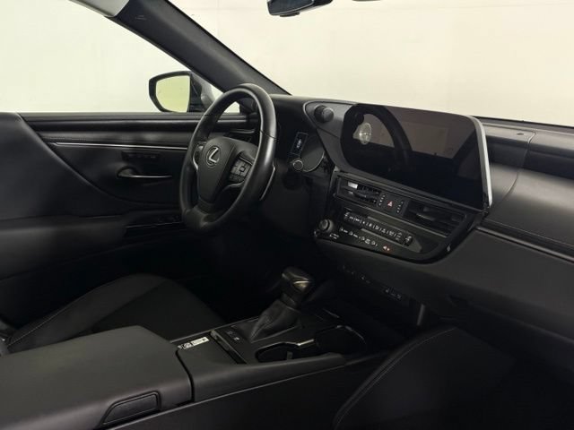 Used 2025 Lexus ES 300h w/ Premium Package FWD image 20