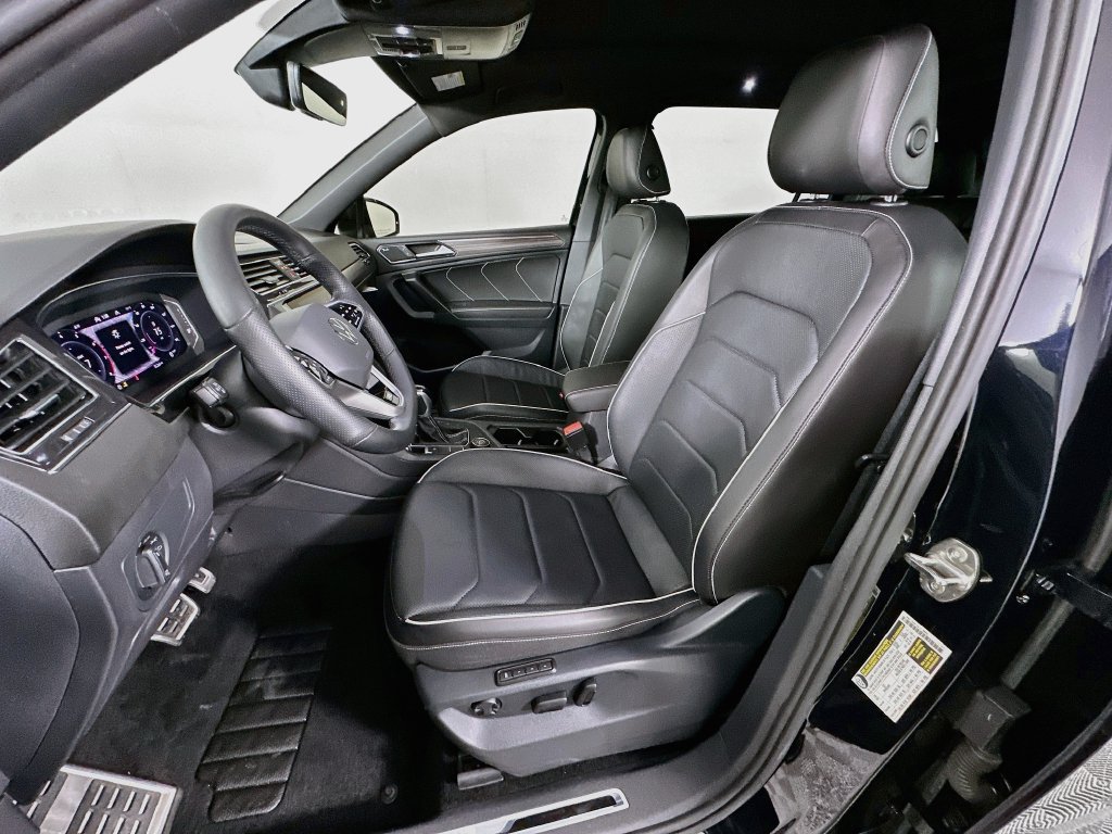 Used 2022 Volkswagen Tiguan SEL R-Line AWD/4WD image 20