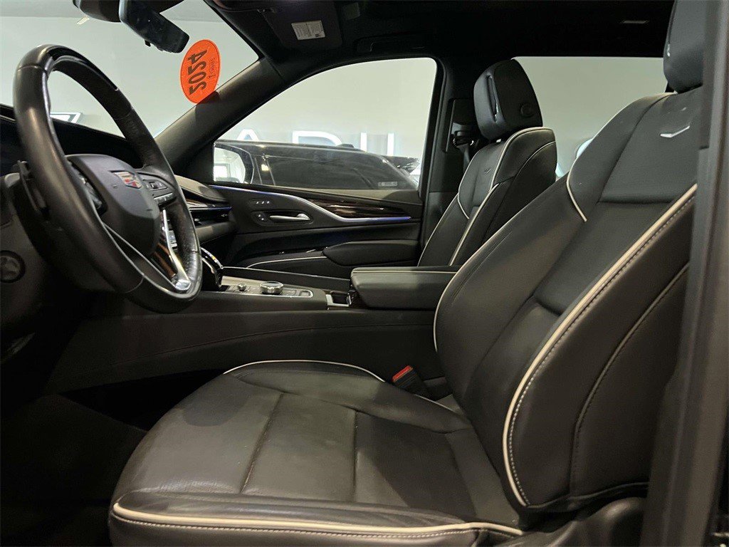 Certified 2024 Cadillac Escalade Premium Luxury image 24