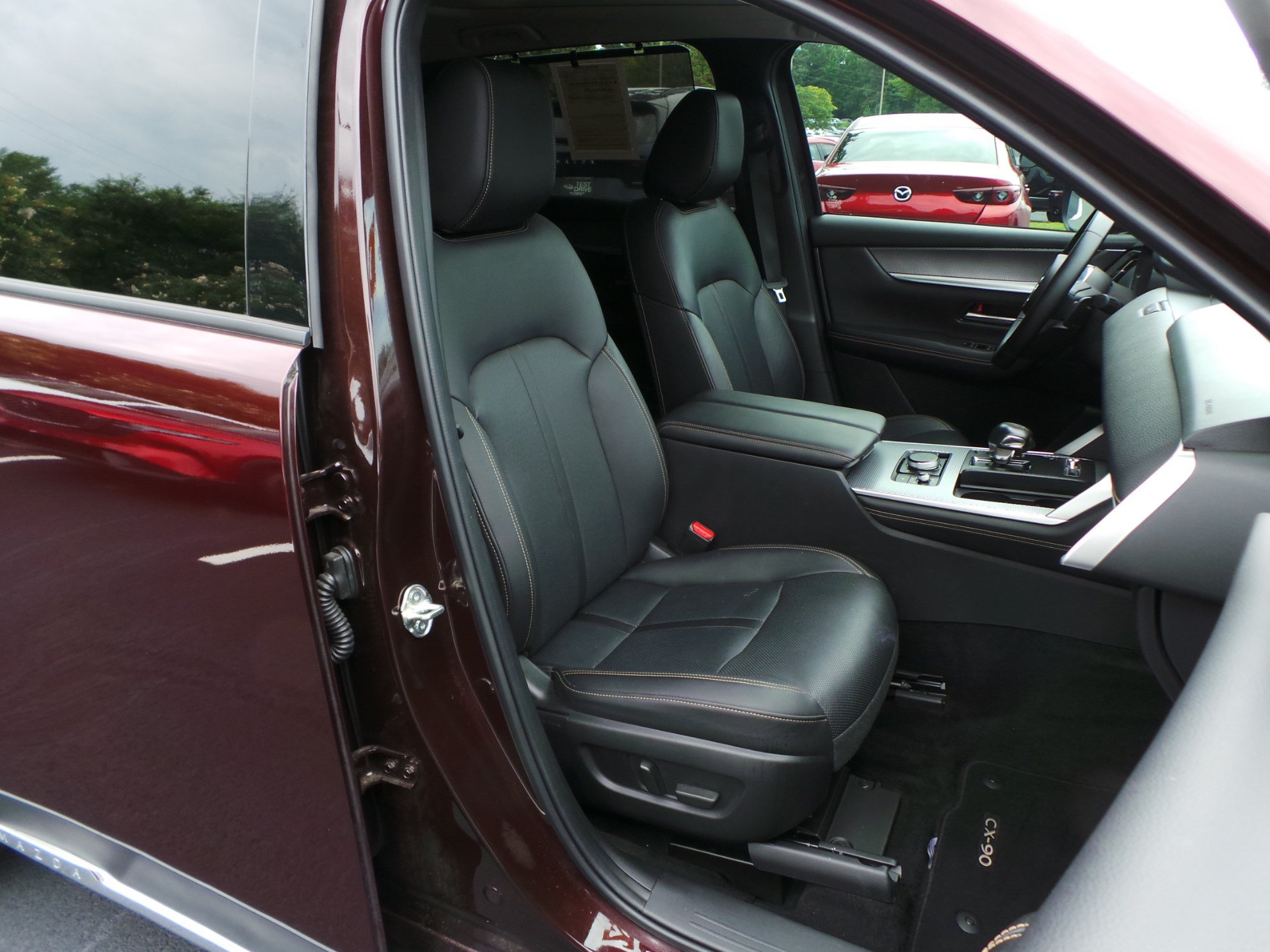 Certified 2024 MAZDA CX-90 Plug-In Hybrid w/ Premium Pkg AWD/4WD image 20