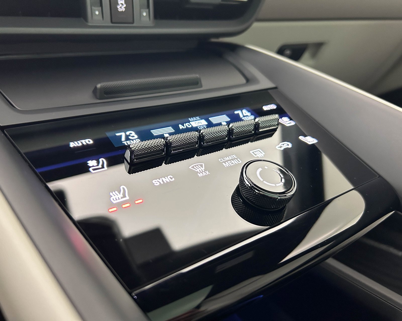 Used 2025 Porsche Macan 4S Electric image 23