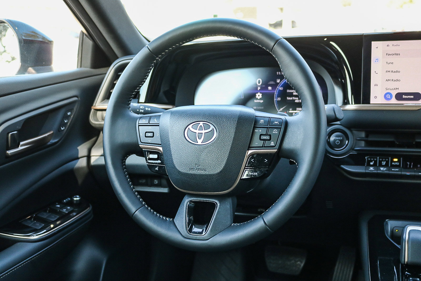 Used 2025 Toyota Crown Signia image 15