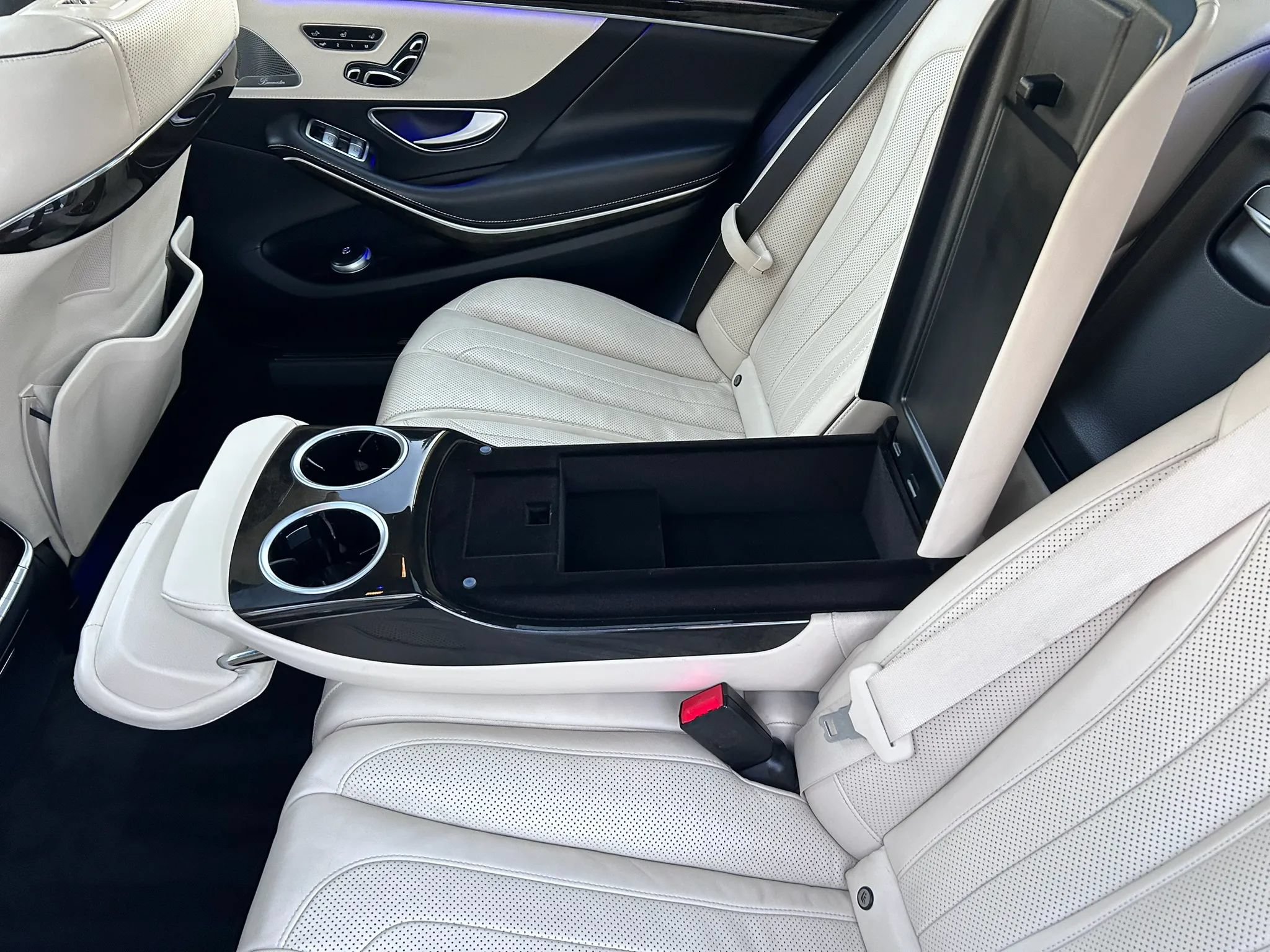 Used 2015 Mercedes-Benz S 63 AMG 4MATIC Sedan image 44