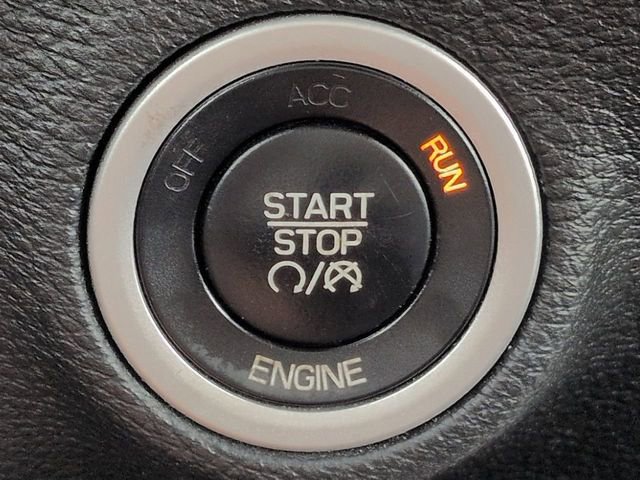 Used 2015 Dodge Challenger R/T w/ Quick Order Package 28B R/T RWD image 25