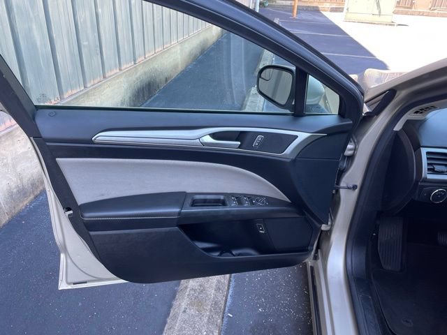 Used 2018 Ford Fusion S FWD image 18