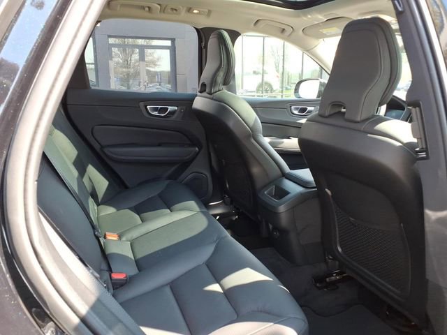 Used 2025 Volvo XC60 B5 Plus AWD/4WD image 24