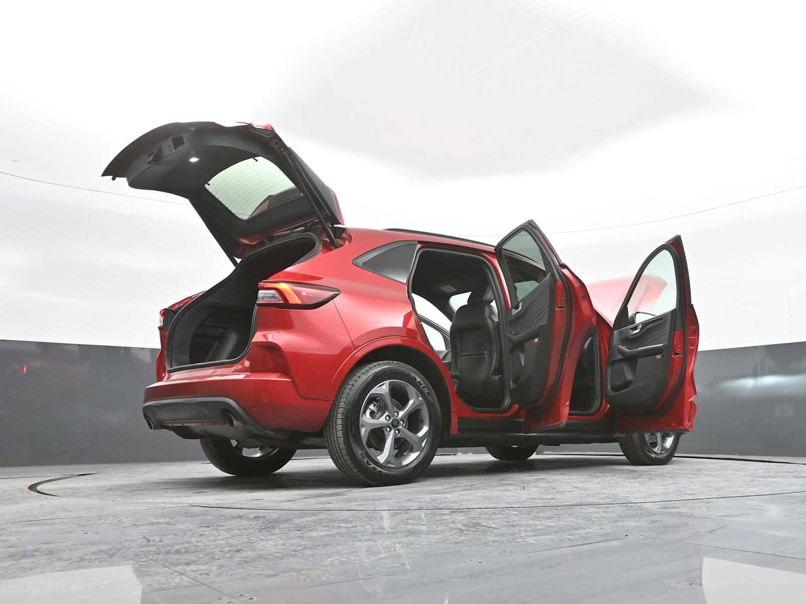 Used 2024 Ford Escape ST-Line image 46