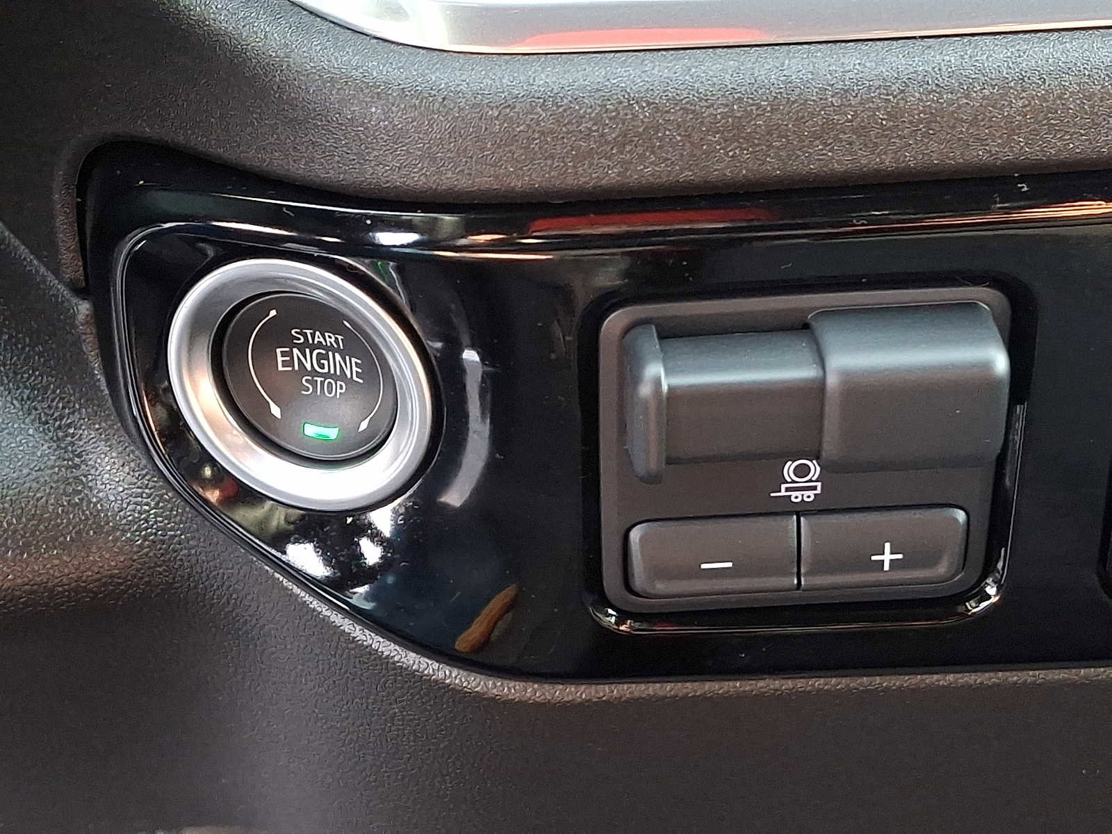 Certified 2025 GMC Sierra 1500 Elevation image 23