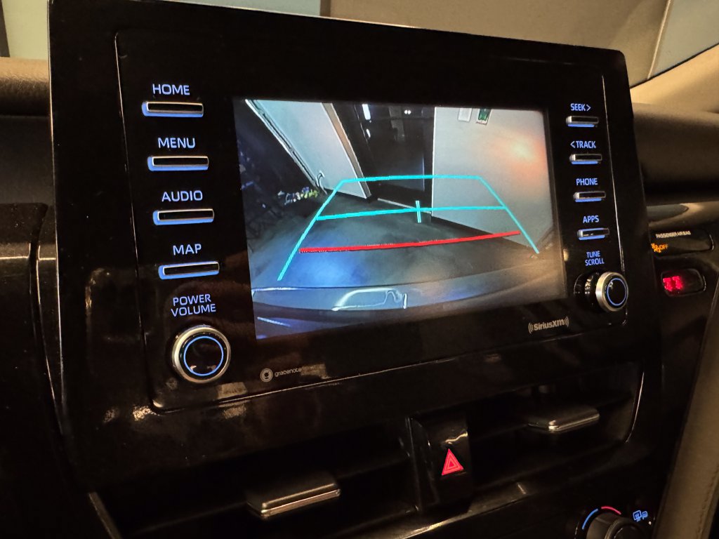 Used 2023 Toyota Camry SE FWD image 14