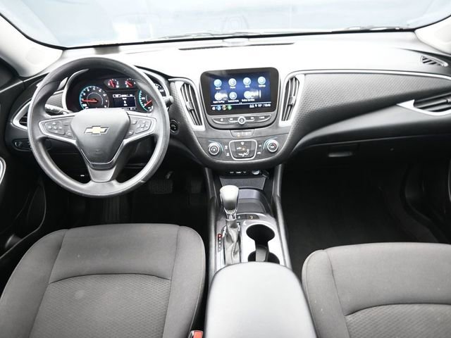 Used 2025 Chevrolet Malibu LS FWD image 26