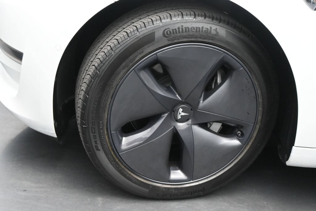 Used 2020 Tesla Model 3 Standard Range Plus RWD image 19