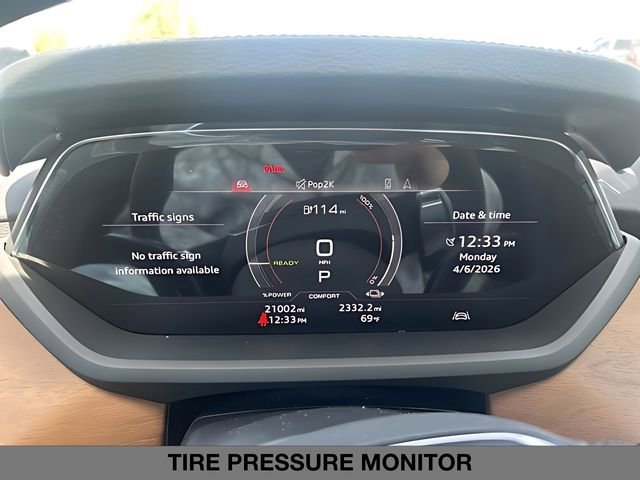 Used 2022 Audi e-tron GT Premium Plus AWD/4WD image 23