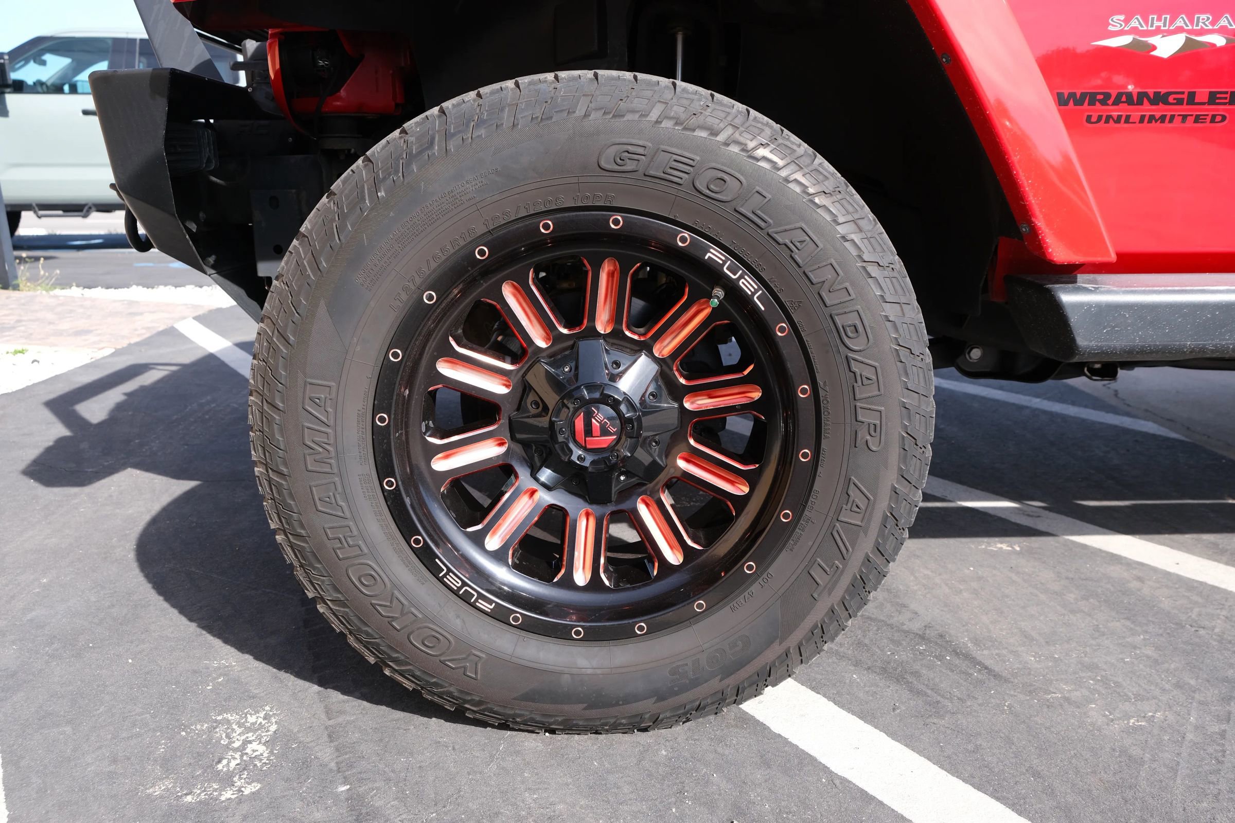 Used 2016 Jeep Wrangler Unlimited Sahara w/ Connectivity Group image 13