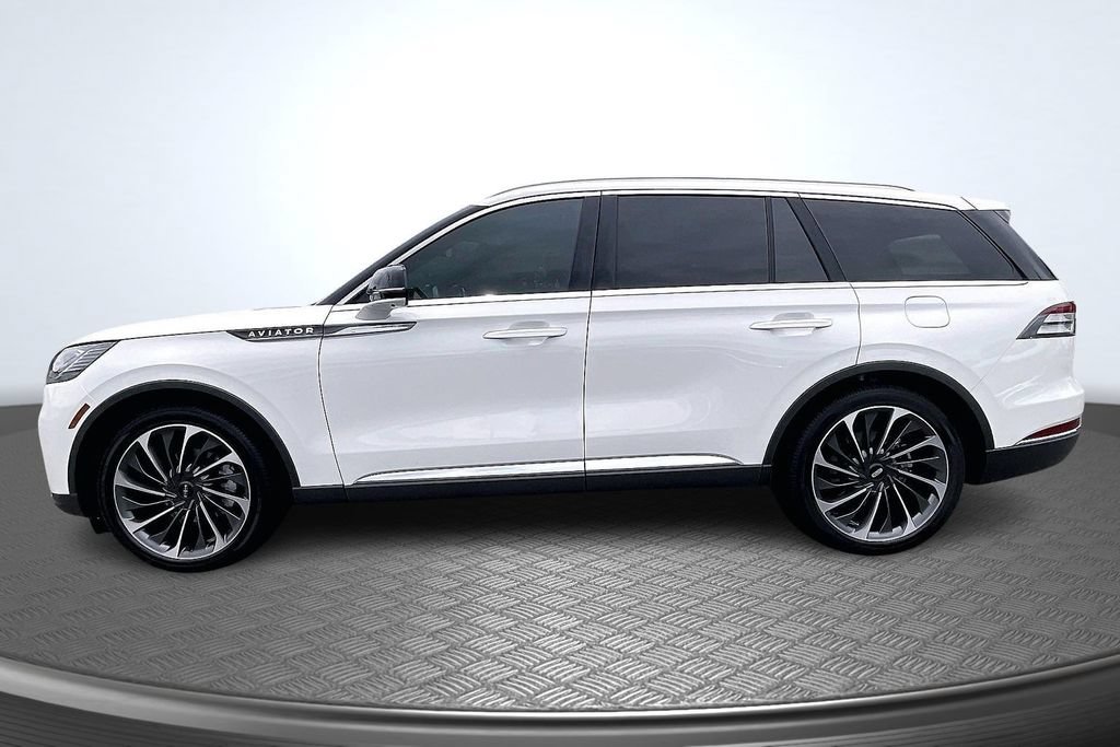 Used 2026 Lincoln Aviator Reserve w/ Luxury Package RWD image 8