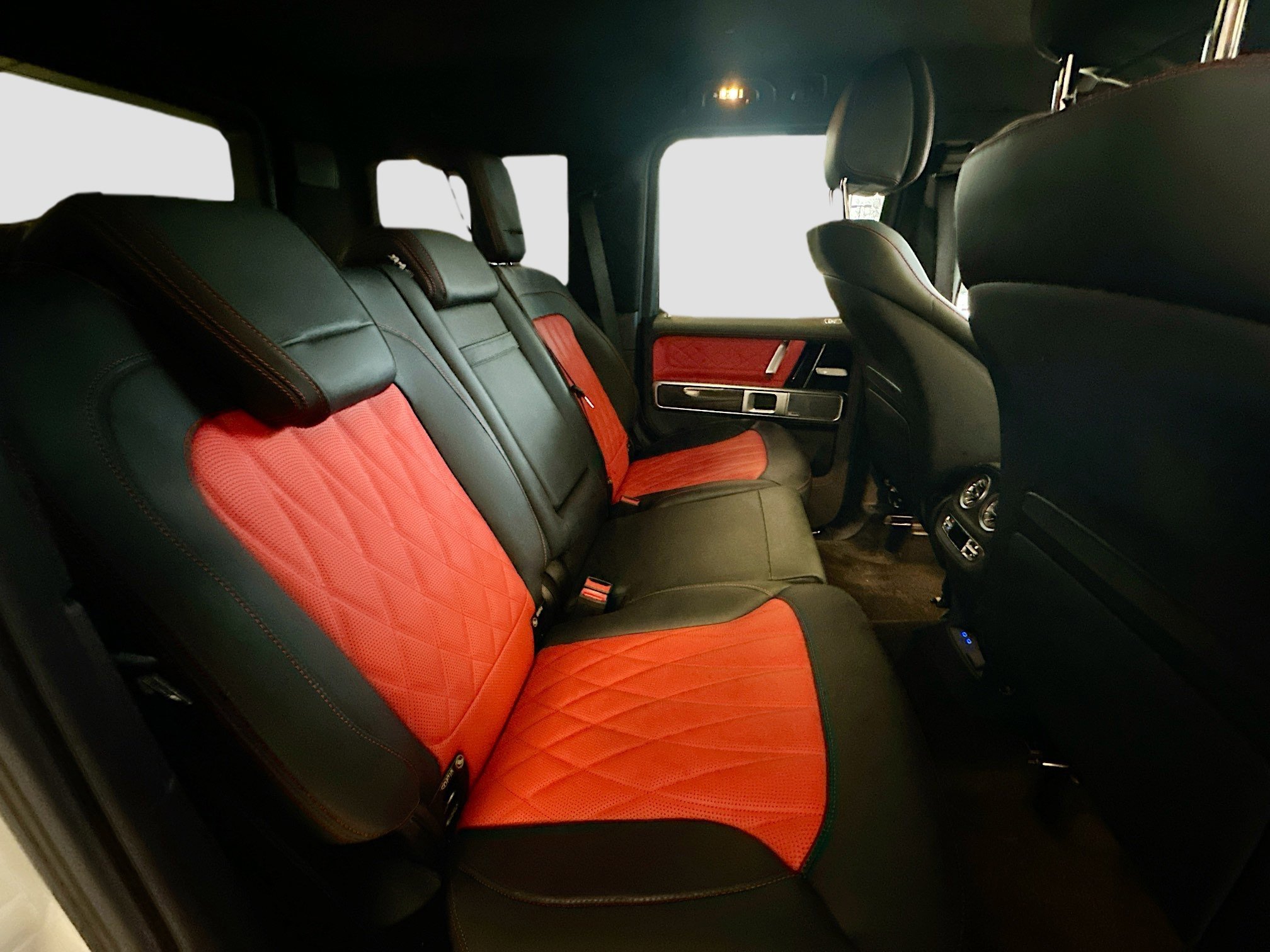 Certified 2025 Mercedes-Benz G 63 AMG 4MATIC image 35