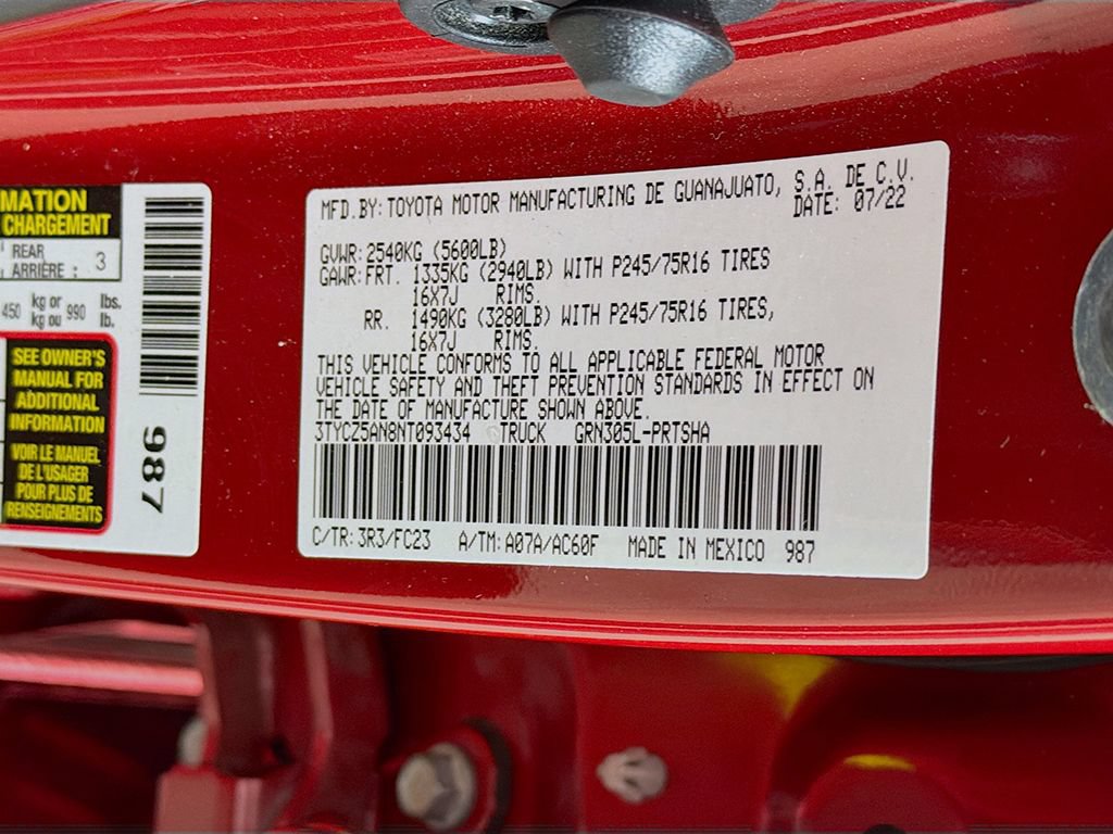 Used 2022 Toyota Tacoma SR5 AWD/4WD image 35