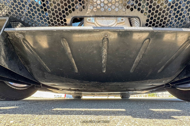 Used 2005 Ford GT RWD image 76