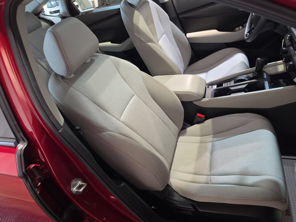 Certified 2025 Honda Accord SE image 25