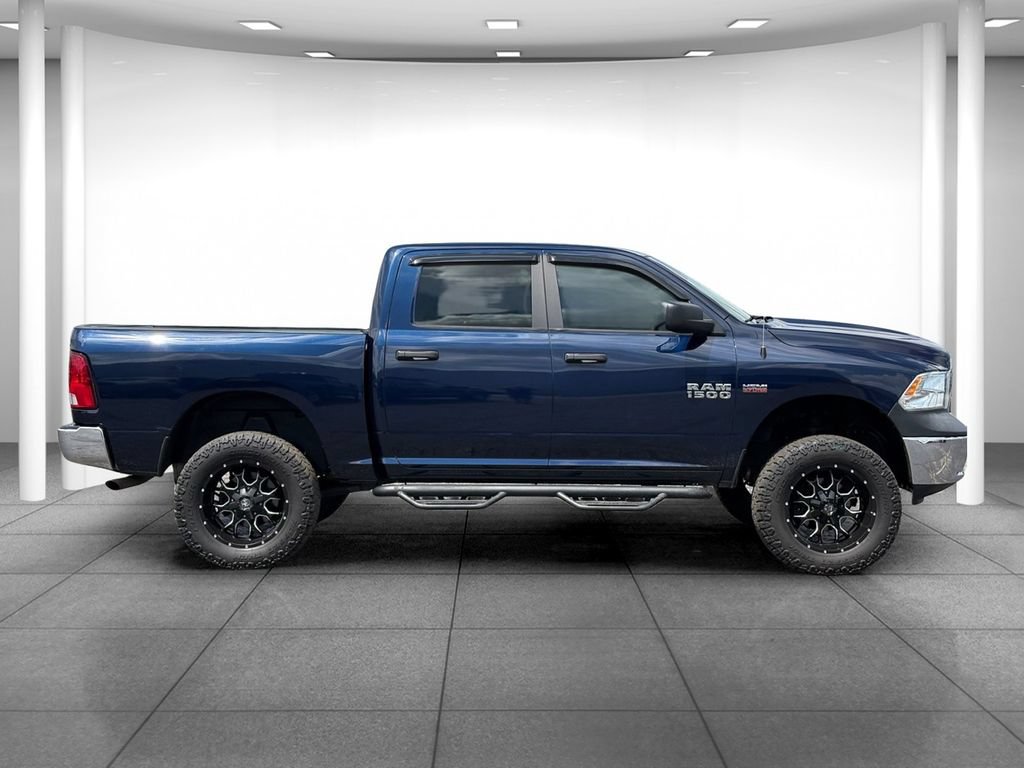 Used 2018 RAM 1500 Classic SLT AWD/4WD image 8
