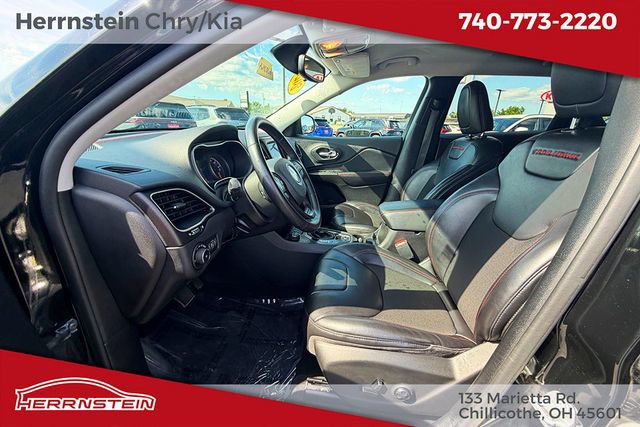 Used 2020 Jeep Cherokee Trailhawk w/ Cold Weather Group AWD/4WD image 22