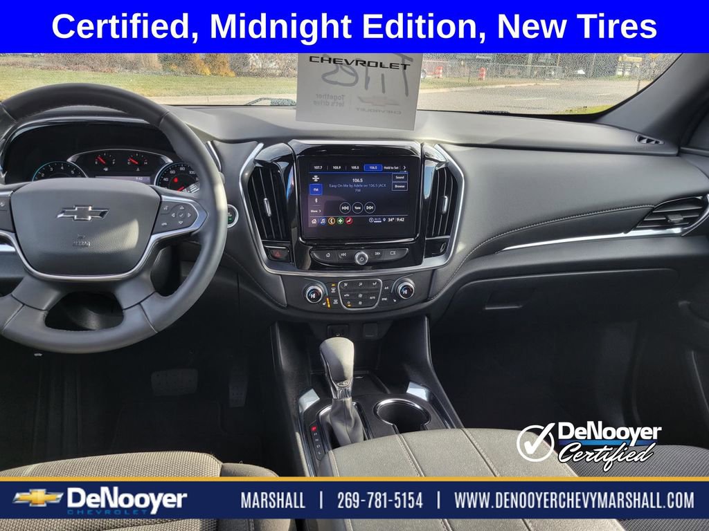 Used 2023 Chevrolet Traverse LT image 18
