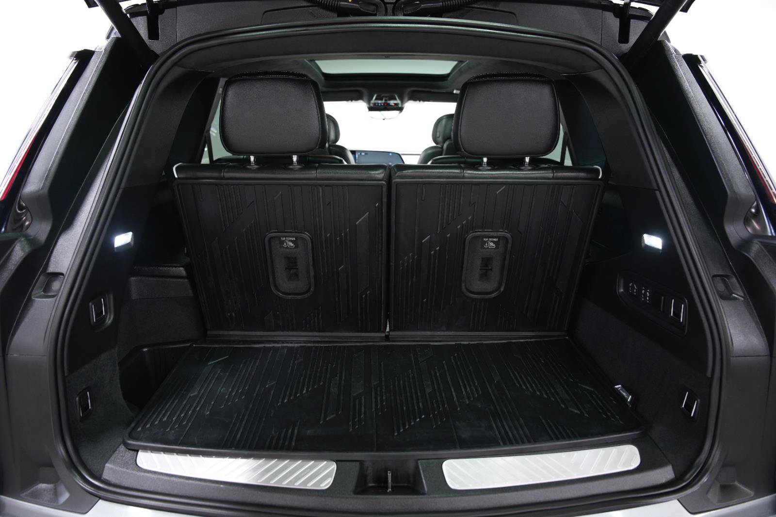 Used 2026 Cadillac Vistiq Platinum w/ LPO, Floor Liner Package AWD/4WD image 20