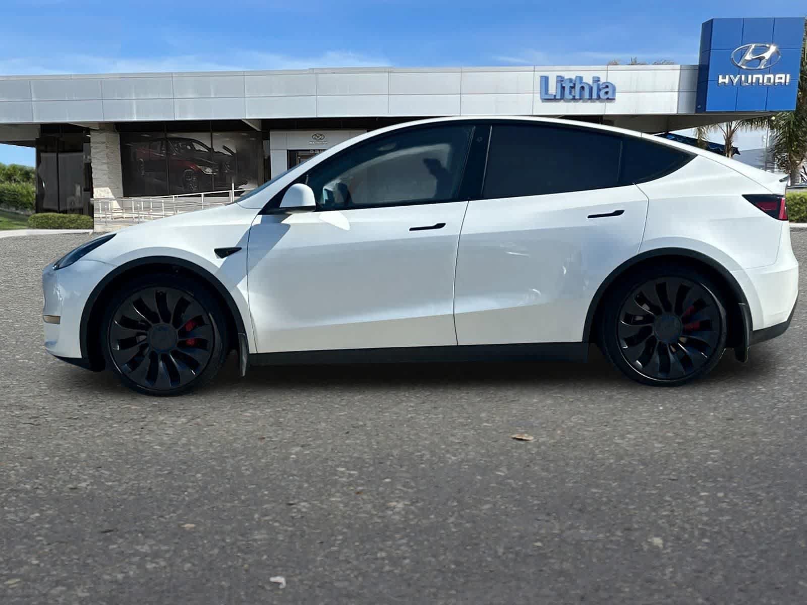 Used 2023 Tesla Model Y Performance AWD/4WD image 6