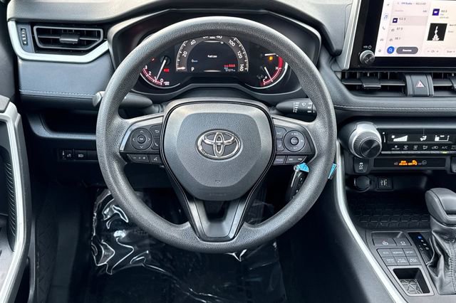 Used 2023 Toyota RAV4 LE image 16