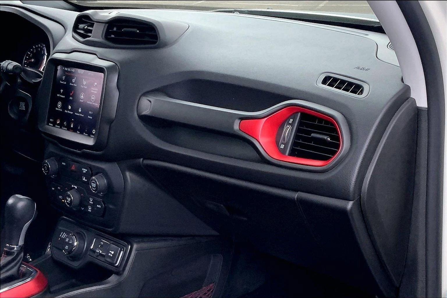 Used 2021 Jeep Renegade Trailhawk w/ Sun & Sound Group AWD/4WD image 14