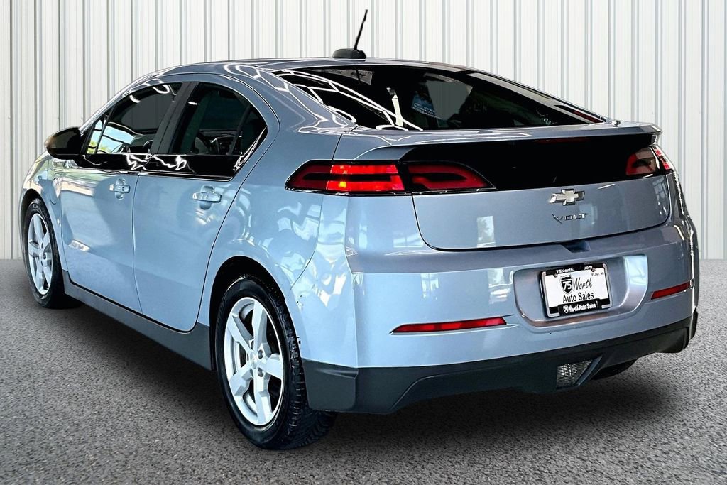 Used 2015 Chevrolet Volt FWD image 4