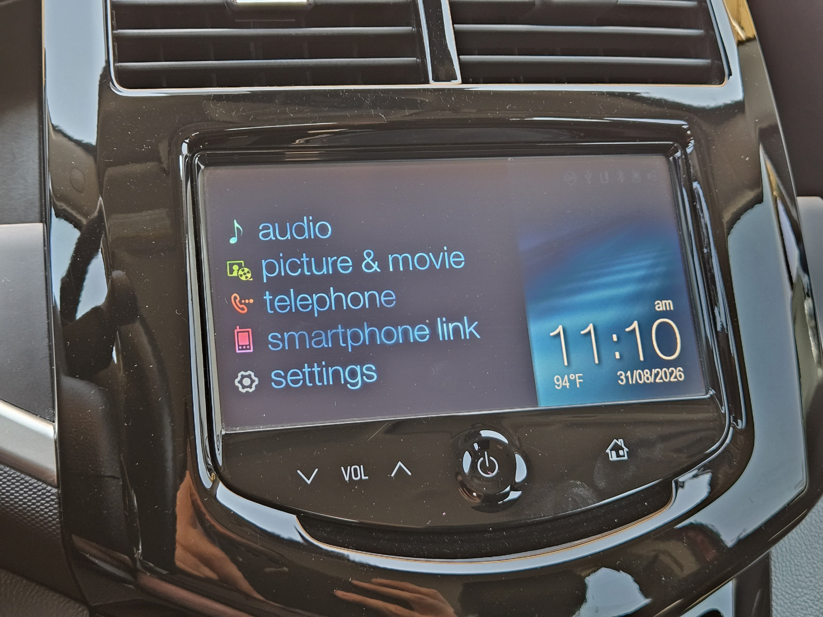 Used 2015 Chevrolet Sonic RS w/ Advanced Safety Package FWD image 19
