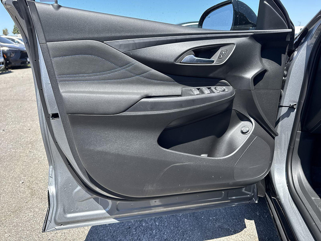 New 2026 Buick Envista Sport Touring w/ Convenience II Package FWD image 18