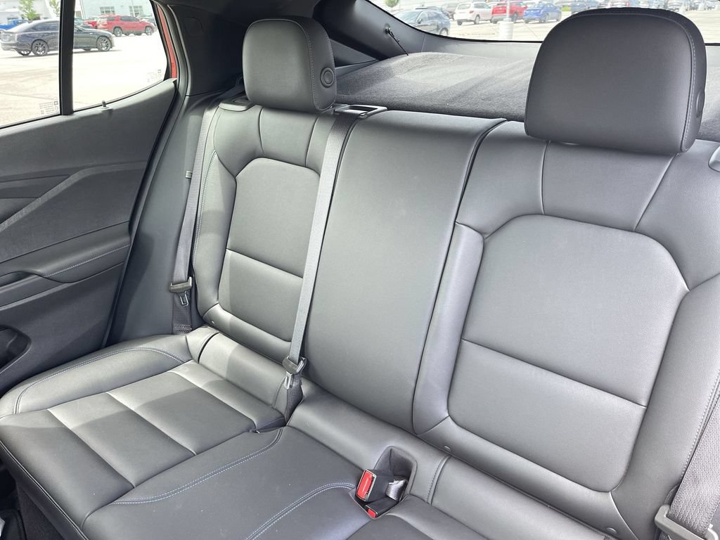 Used 2024 Buick Envista Sport Touring w/ Convenience II Package FWD image 33