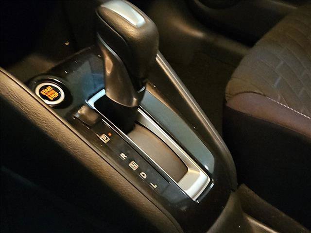 Used 2021 Nissan Kicks S FWD image 11