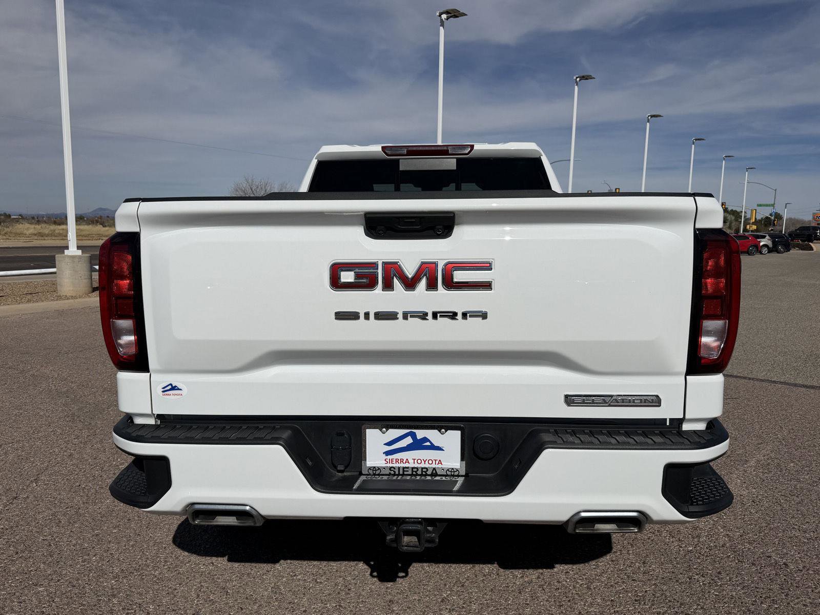 Used 2025 GMC Sierra 1500 Elevation w/ Preferred Package image 4