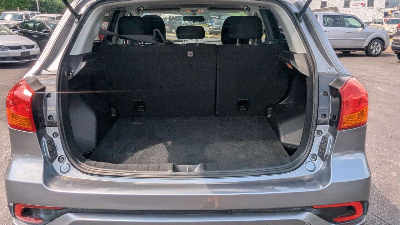 Used 2019 Mitsubishi Outlander Sport LE image 30