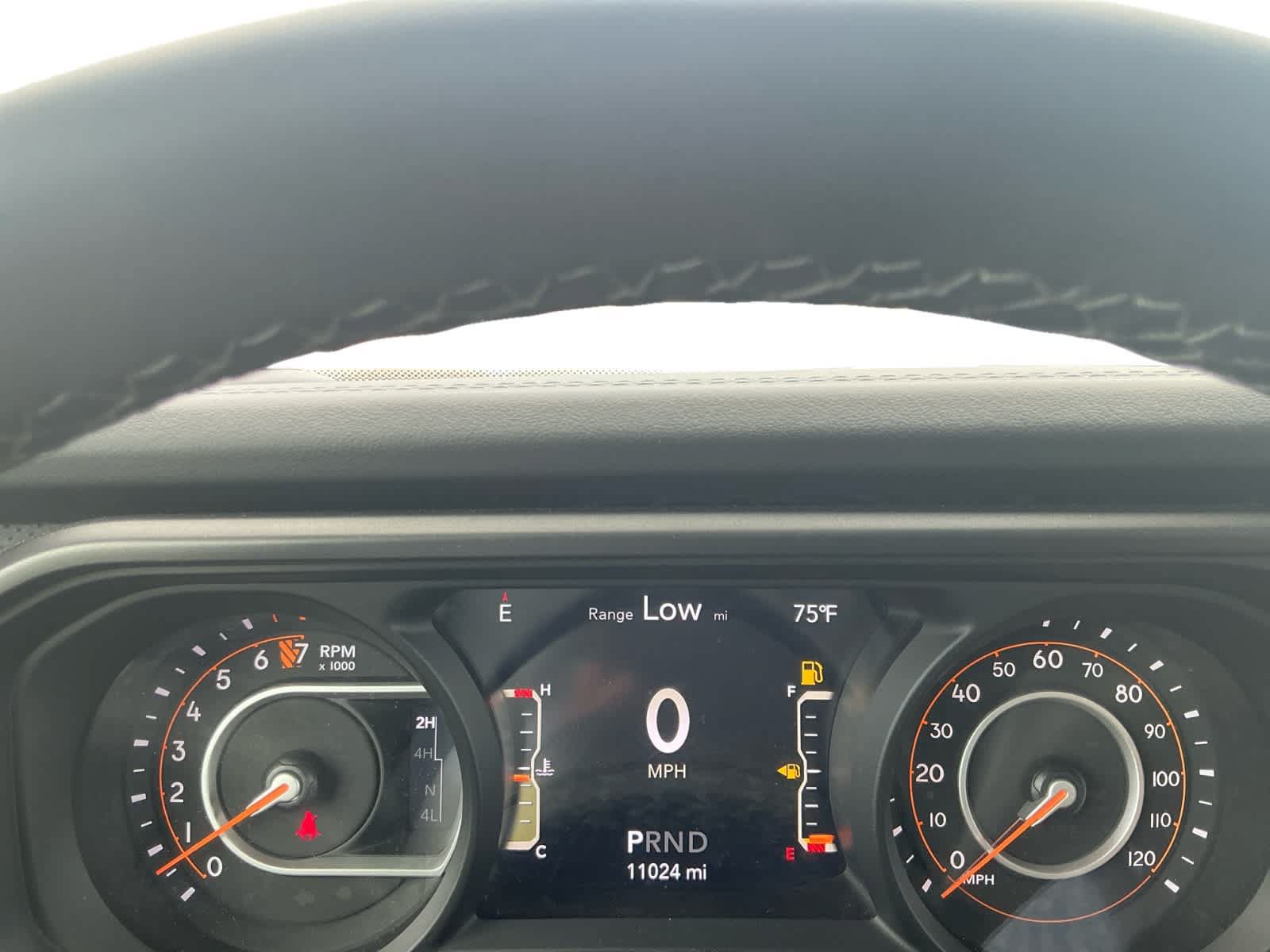 Used 2026 Jeep Gladiator Mojave AWD/4WD image 16