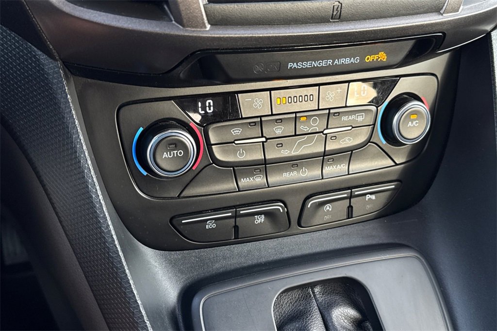 Used 2021 Ford Transit Connect XLT image 24