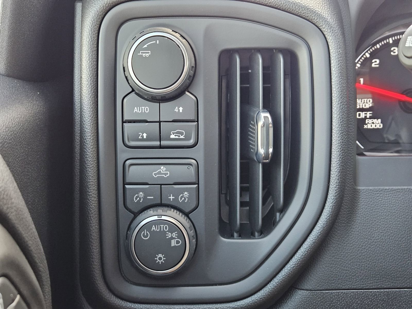 New 2026 Chevrolet Silverado 1500 Custom image 24