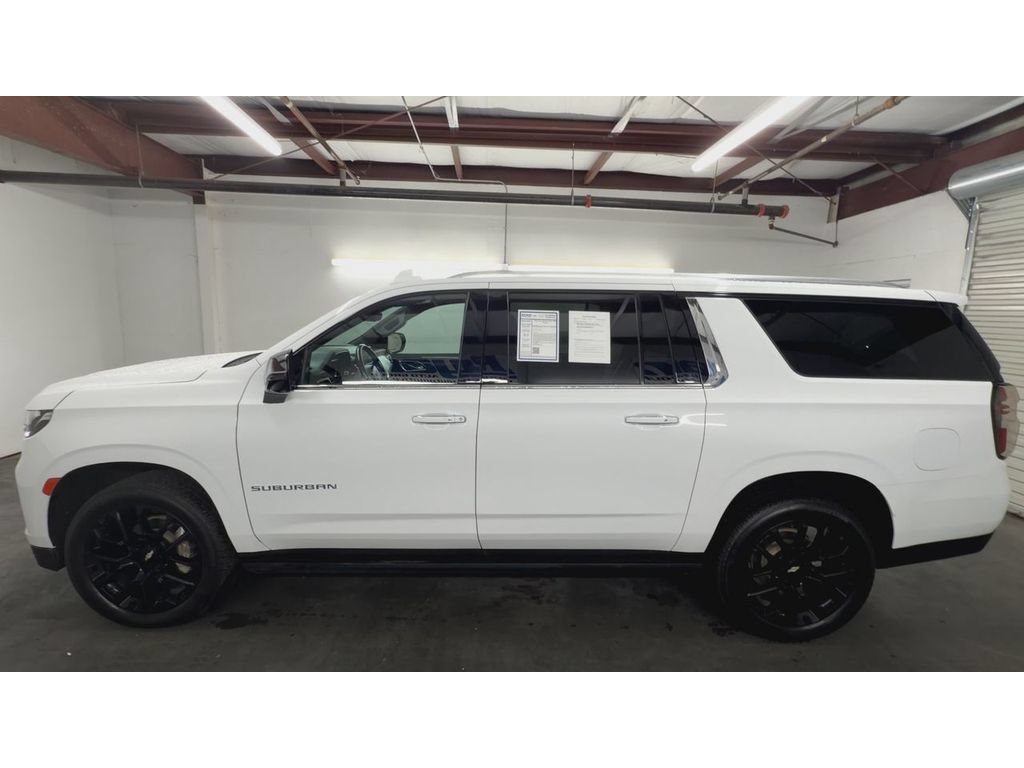 Certified 2023 Chevrolet Suburban Premier AWD/4WD image 5