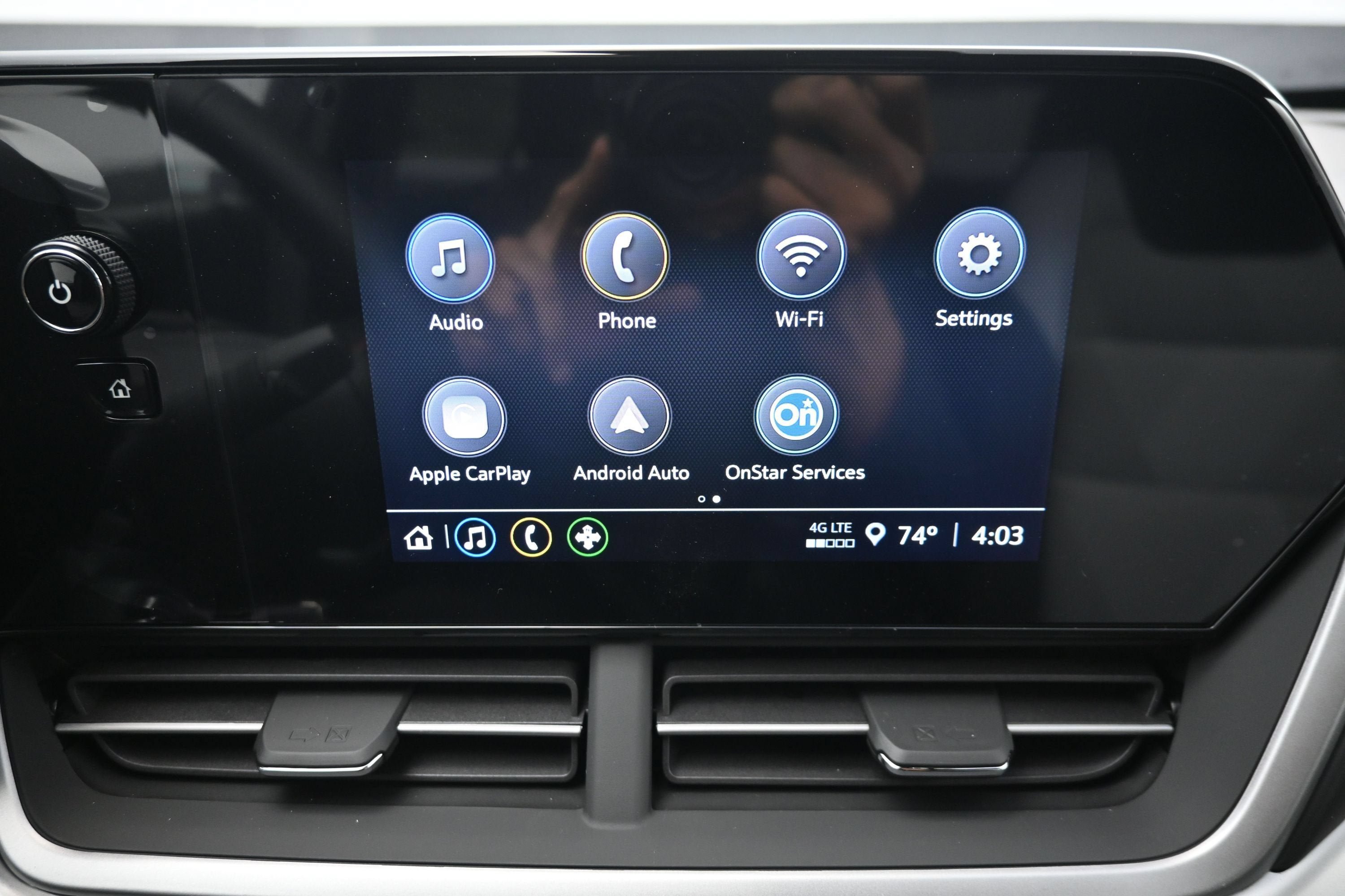 Used 2026 Chevrolet Trax RS w/ Sunroof Package FWD image 14