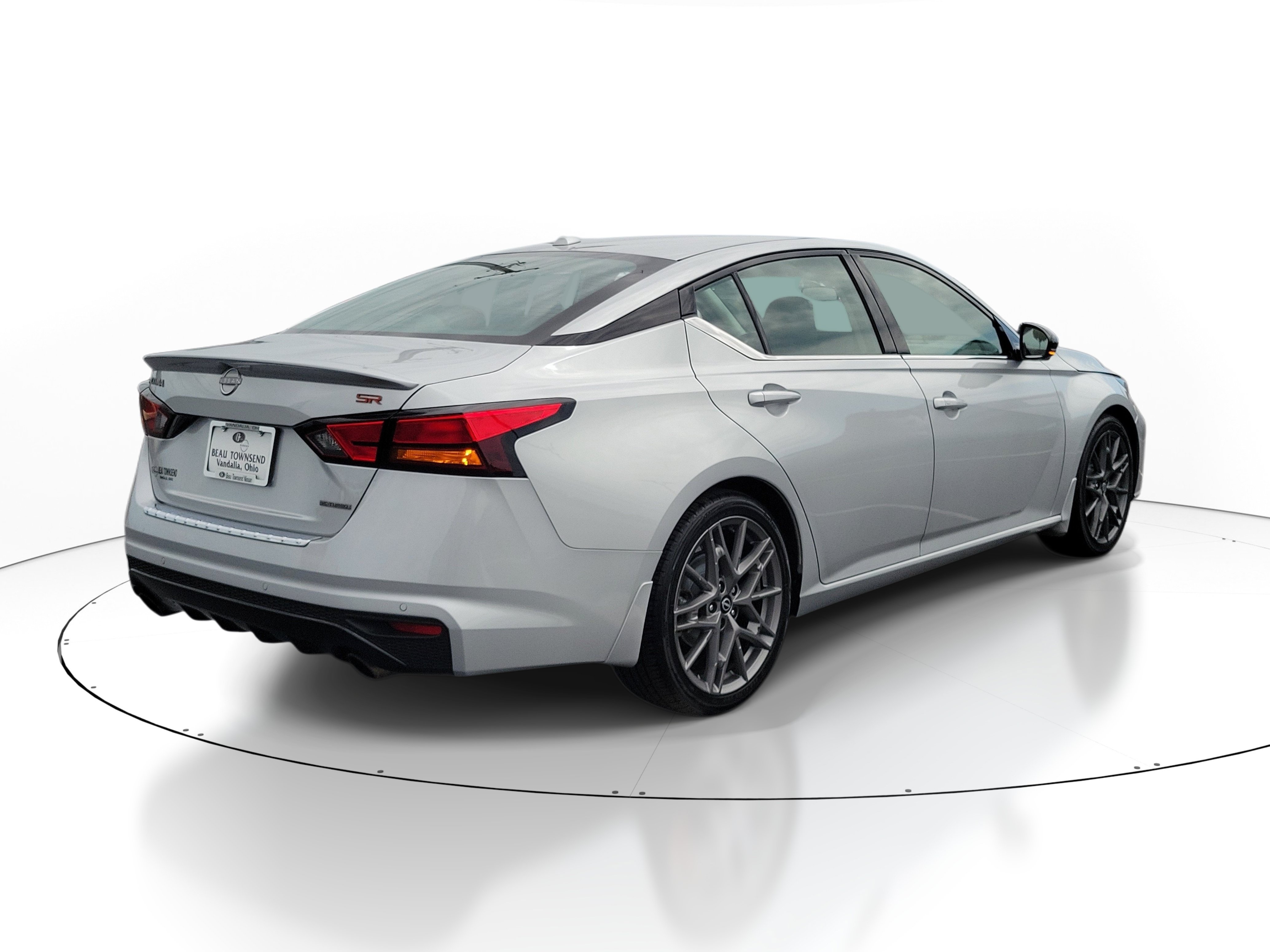 Certified 2023 Nissan Altima 2.0 SR FWD image 4