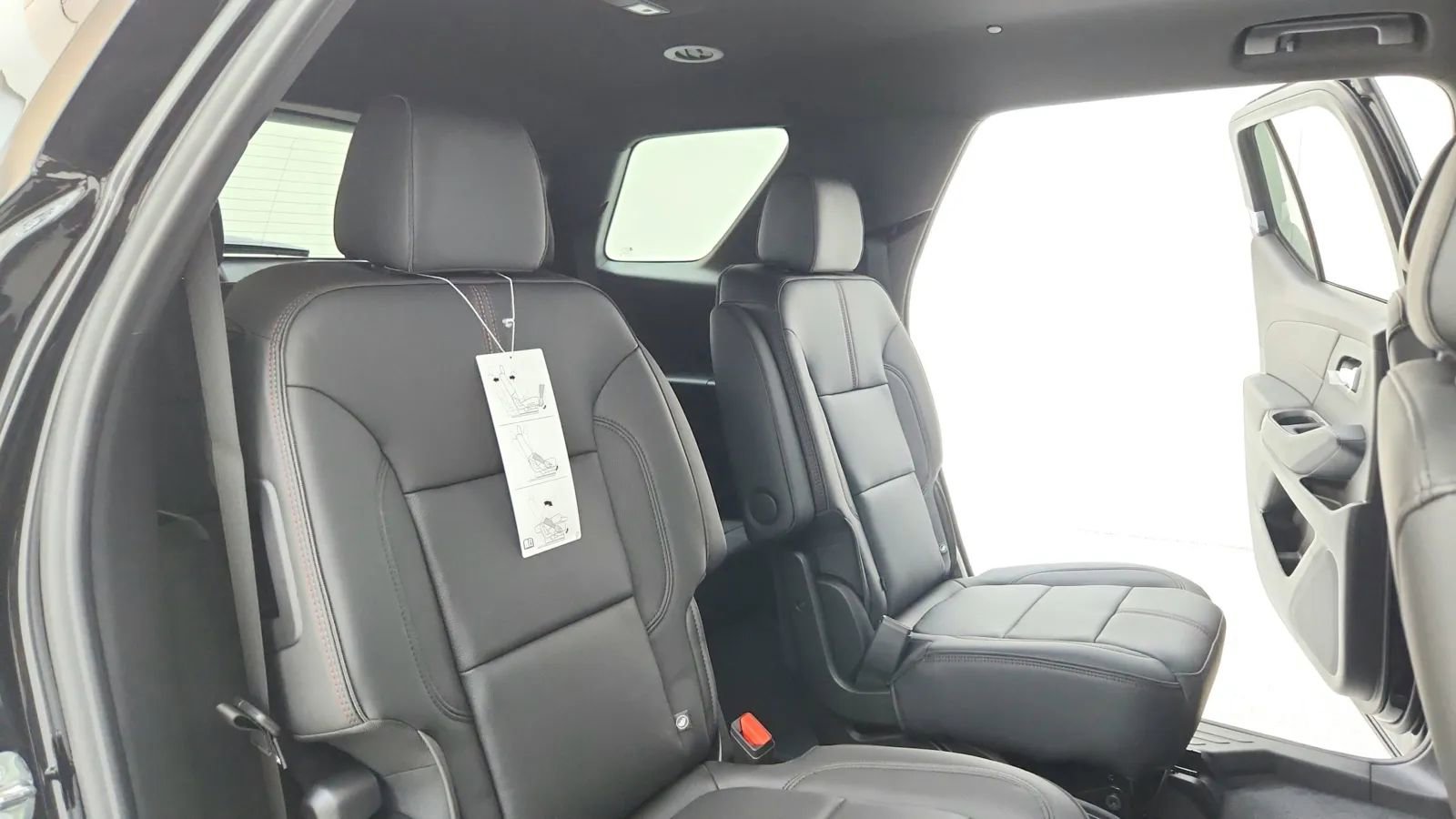 Used 2023 Chevrolet Traverse RS image 59