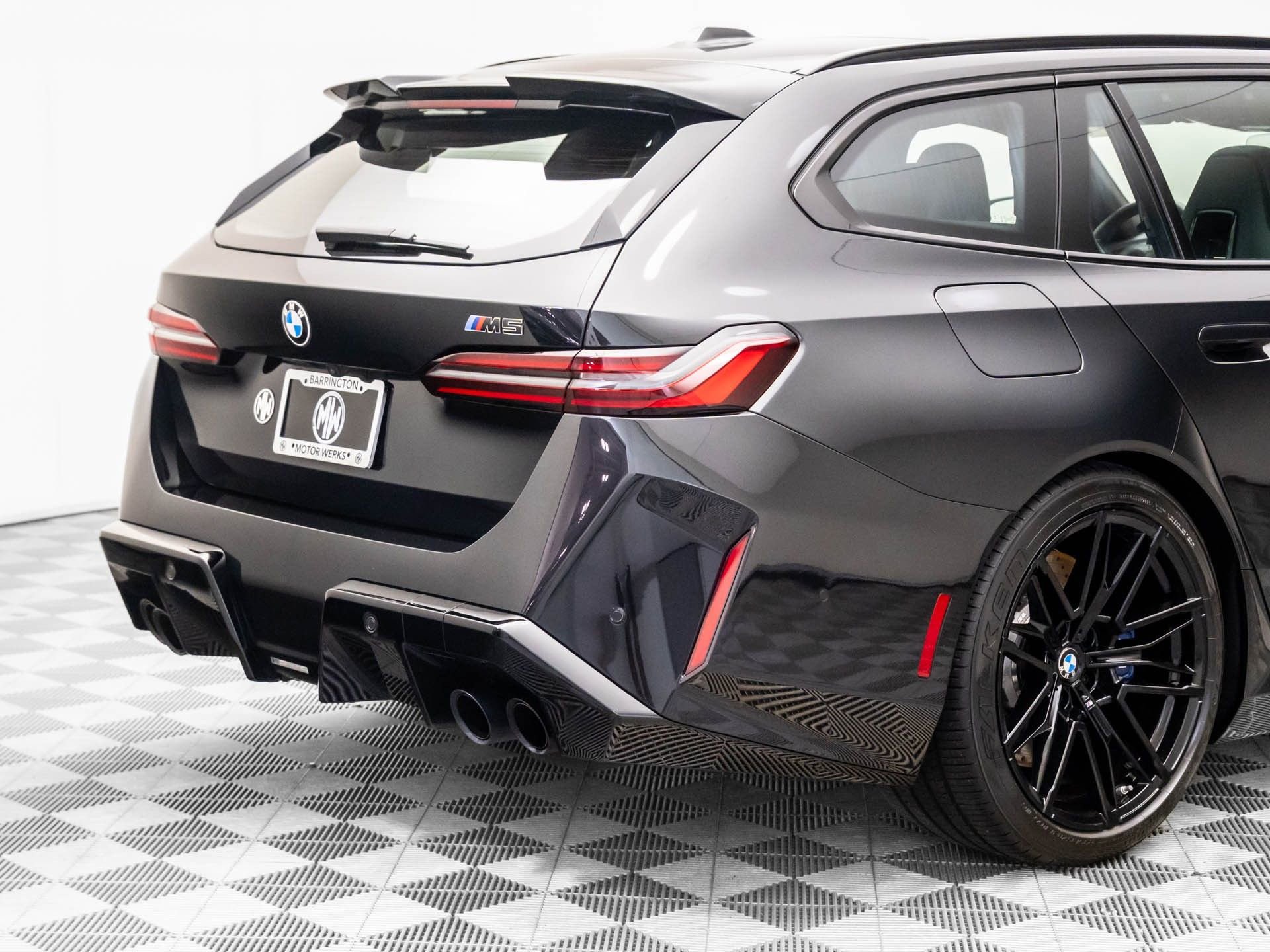Certified 2026 BMW M5 Touring AWD/4WD image 36