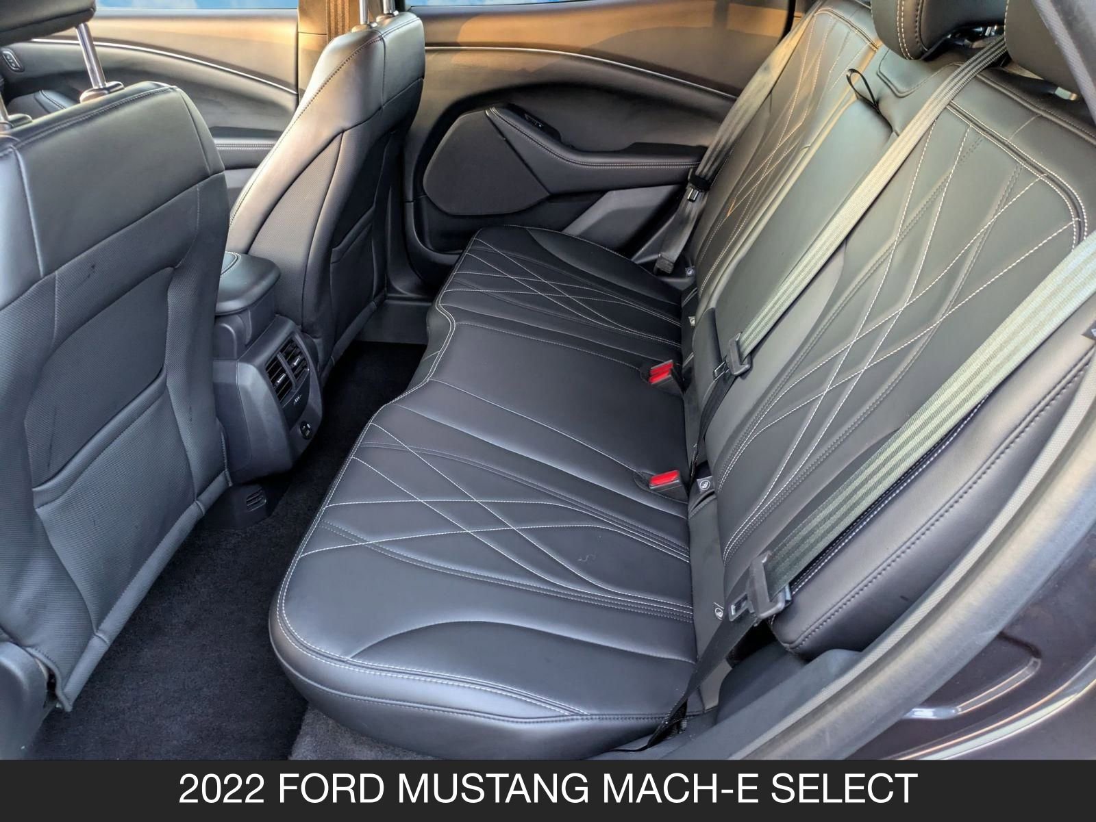 Used 2022 Ford Mustang Mach-E Select image 15