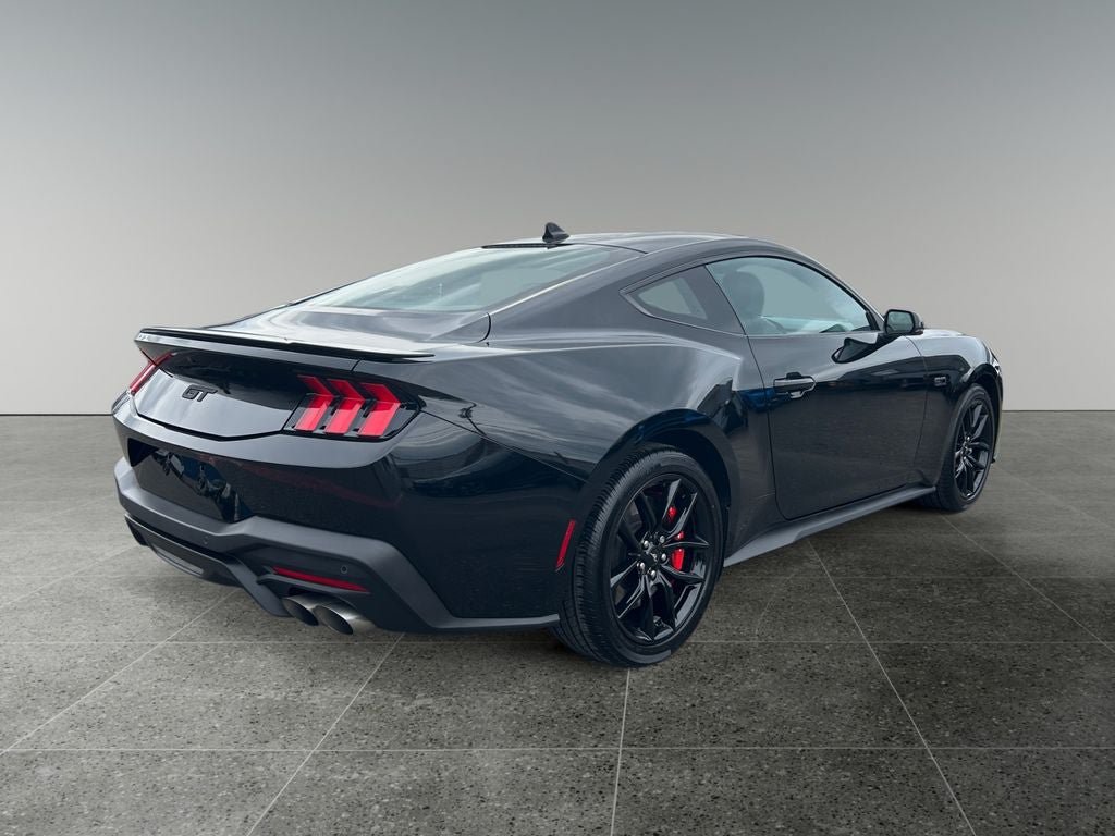 Used 2025 Ford Mustang GT Premium RWD image 9