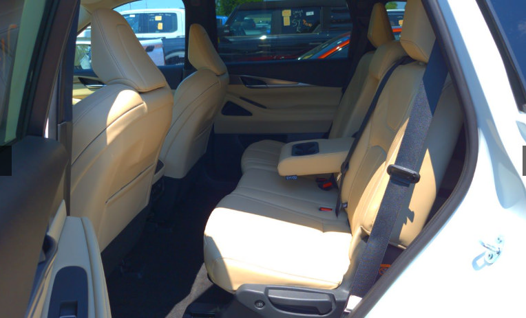 Used 2024 INFINITI QX60 Luxe AWD/4WD image 6