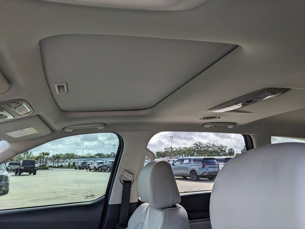Certified 2024 Kia Telluride S w/ S Sunroof Package image 22