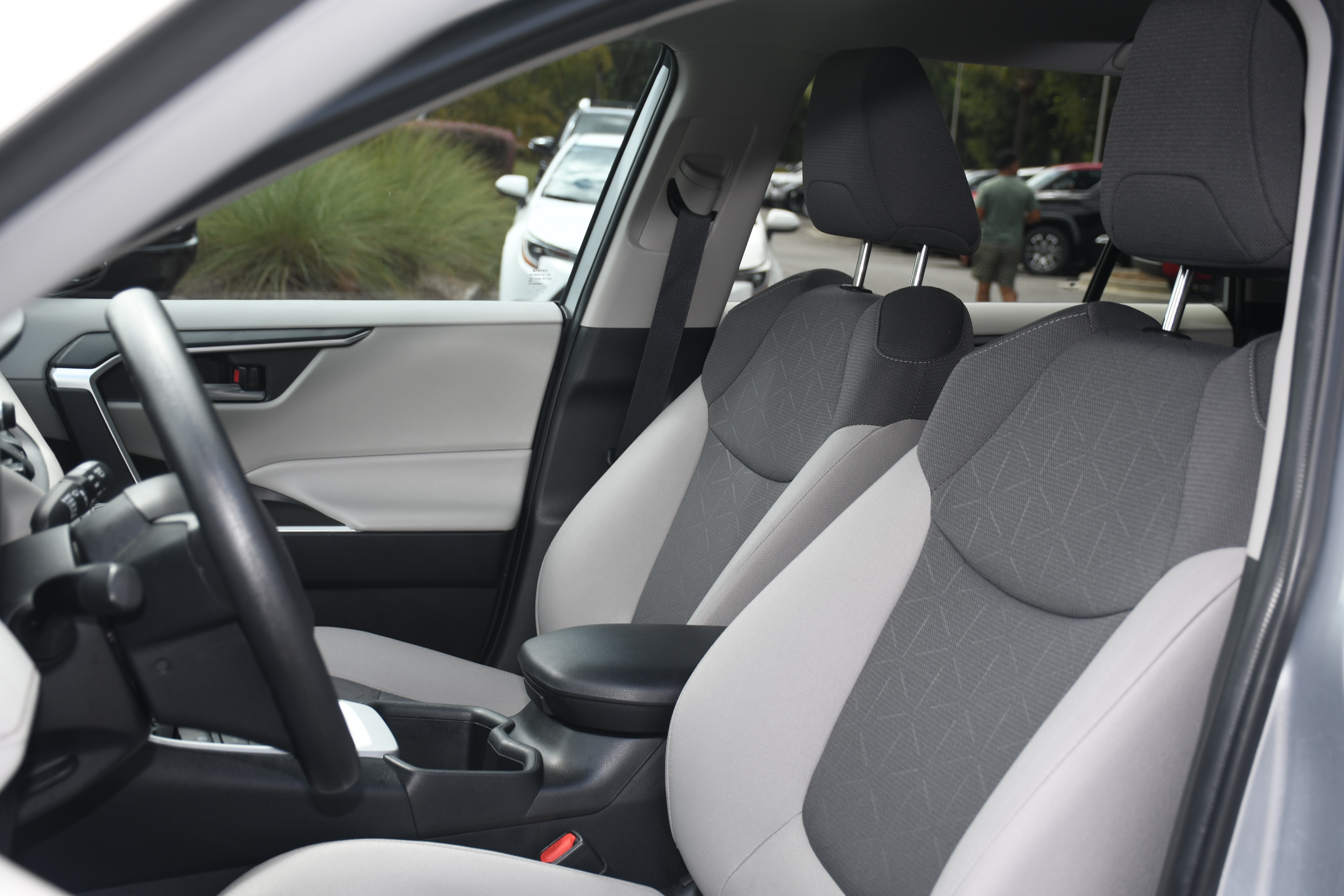 Certified 2025 Toyota RAV4 XLE FWD image 12