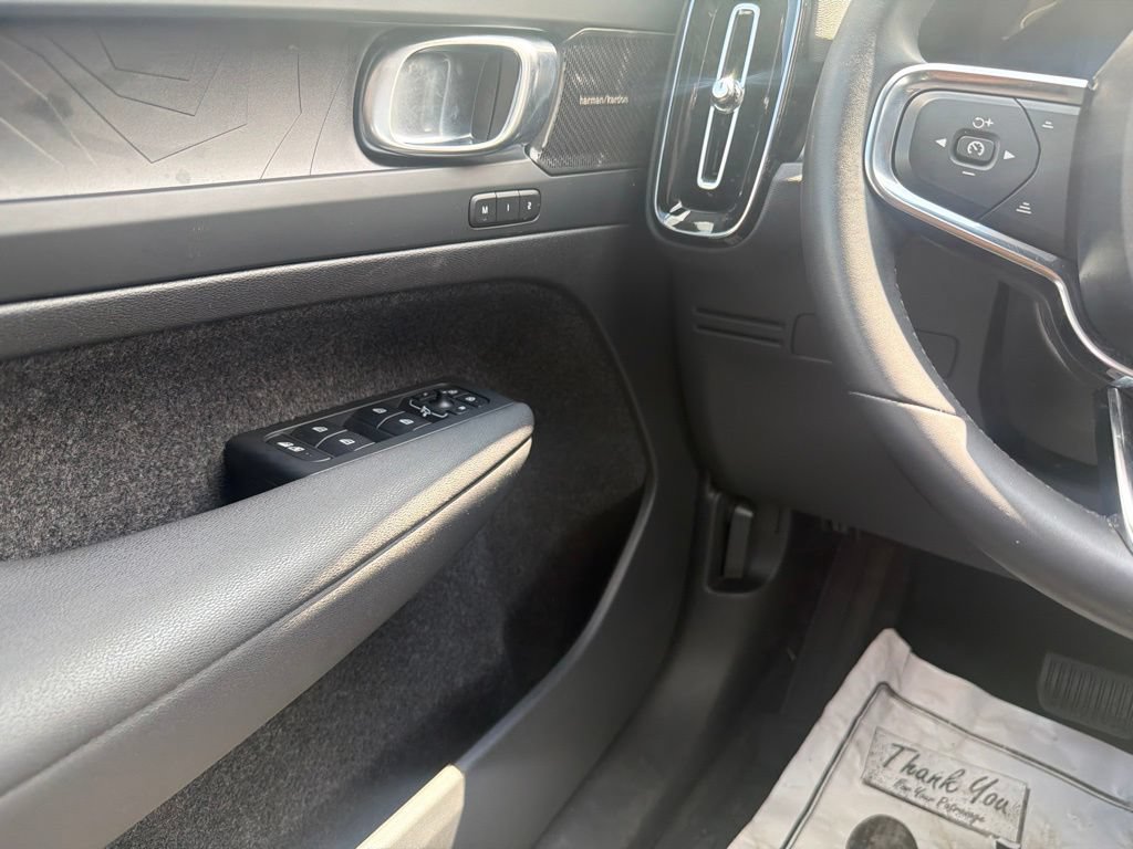 Certified 2023 Volvo C40 P8 Recharge Ultimate w/ Protection Package Premier AWD/4WD image 24